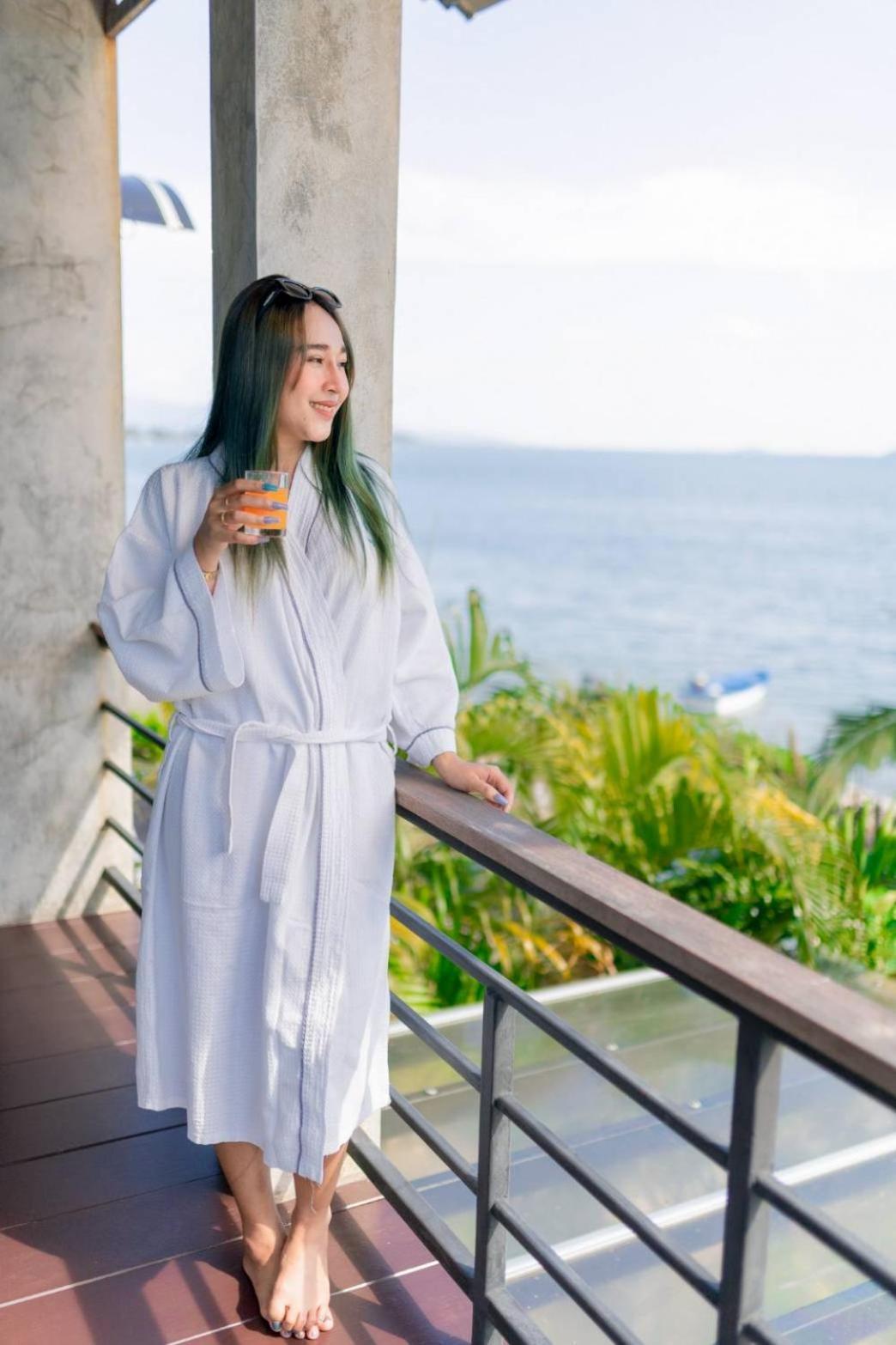Windy Seaview Resort Chao Lao Beach Esterno foto